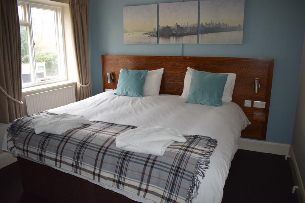Woolpack Pub & Kitchen Bed & Breakfast Скегнес Екстериор снимка