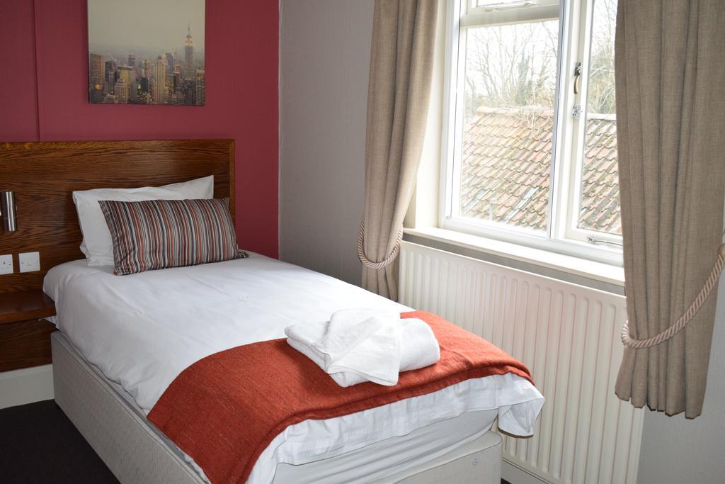 Woolpack Pub & Kitchen Bed & Breakfast Скегнес Екстериор снимка