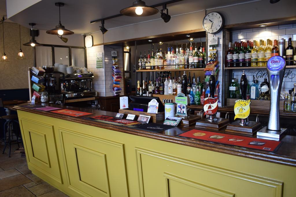 Woolpack Pub & Kitchen Bed & Breakfast Скегнес Екстериор снимка